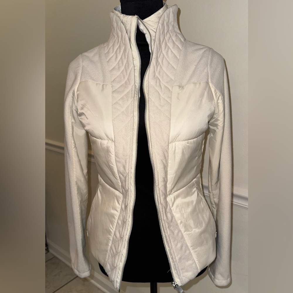 Lululemon White Quilted Fleece Jacket – Size 4